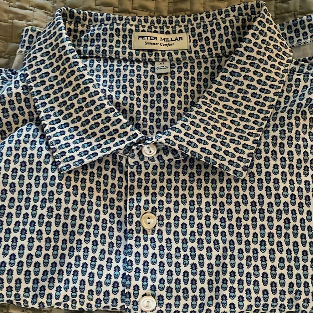 Peter Millar Size XL Blue and White colors